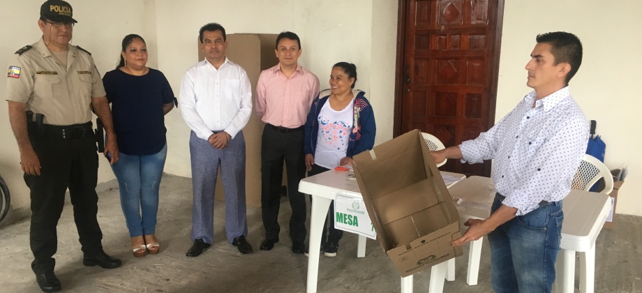 Inició la jornada electoral presidencial 2018 para la segunda vuelta en el Consulado de Colombia en Nueva Loja
