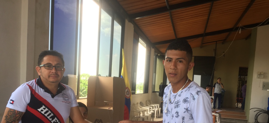 Consulado de Colombia en Nueva Loja inició jornada final del proceso electoral en el exterior para Congreso y consultas interpartidistas 2018